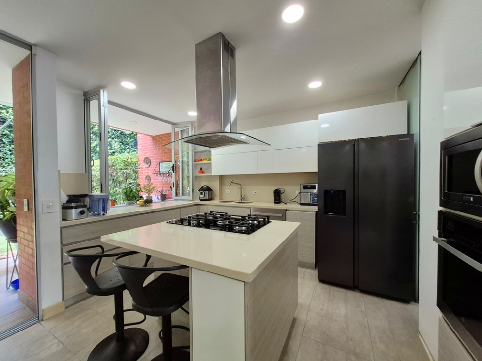 Casa 2 niveles en Loma del Atravesado — foto 5