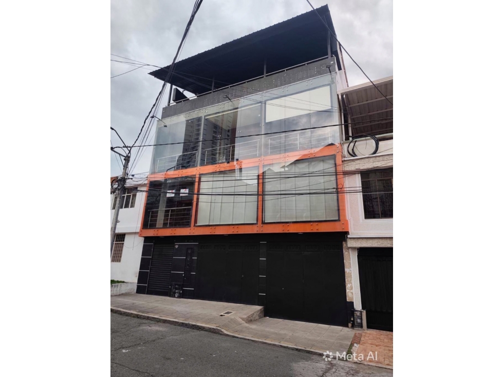 Vendo Edificio de Cuatro Pisos en las Mejoras Publicas - Bucaramanga - 1