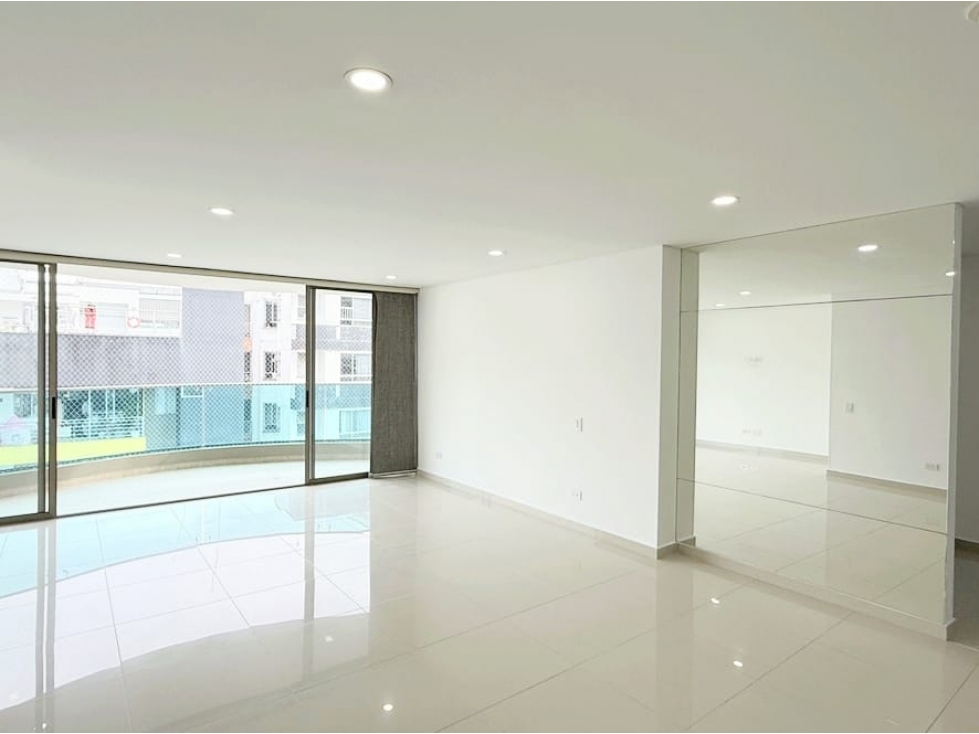 VENDO SOTTO SKY SOTOMAYOR