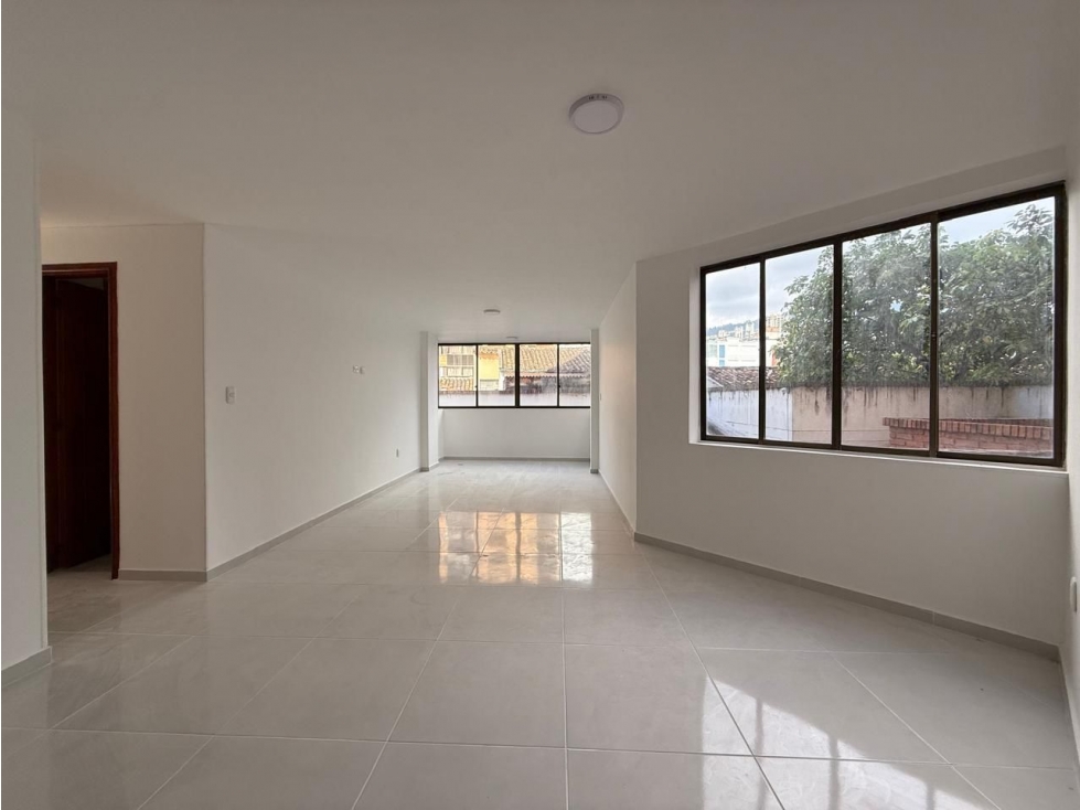 Vendo Apartamento Remodelado en Antiguo Campestre — foto 2