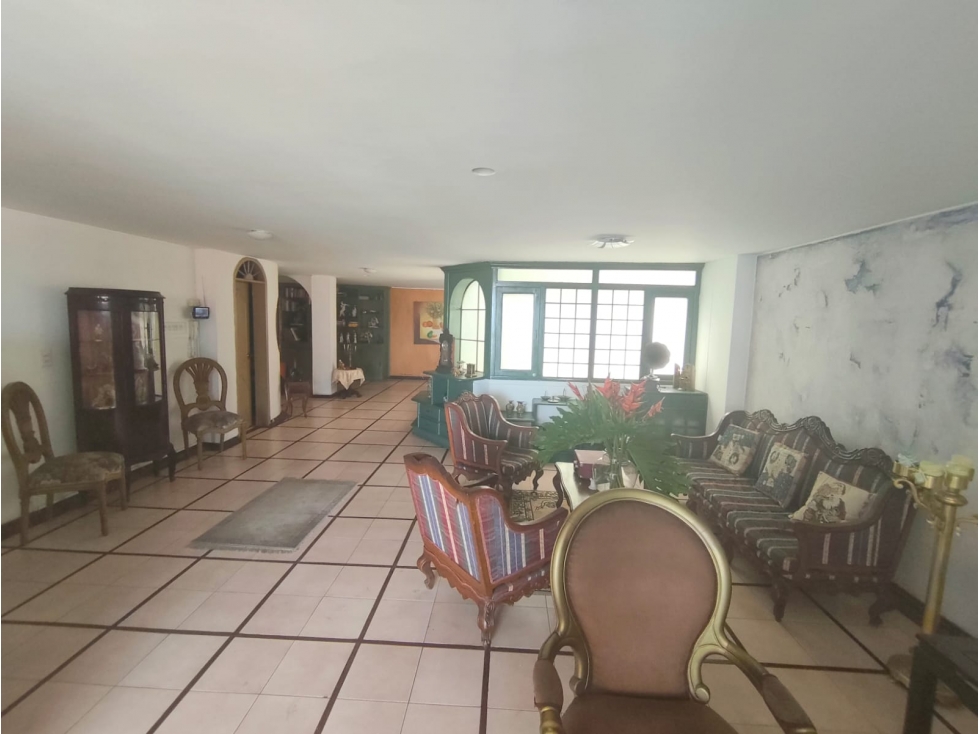 VENDO APARTAMENTO EN CABECERA 225 METROS CUADRADOS — foto 4
