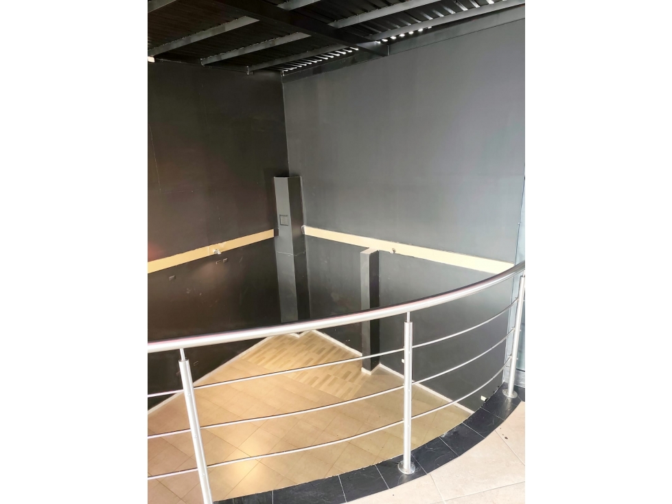 Vendo Edificio de Cuatro Pisos en las Mejoras Publicas - Bucaramanga - 4