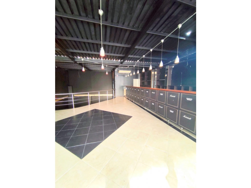Vendo Edificio de Cuatro Pisos en las Mejoras Publicas - Bucaramanga - 6