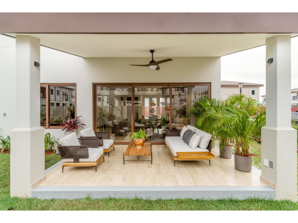 Venta de casa en Santa Maria