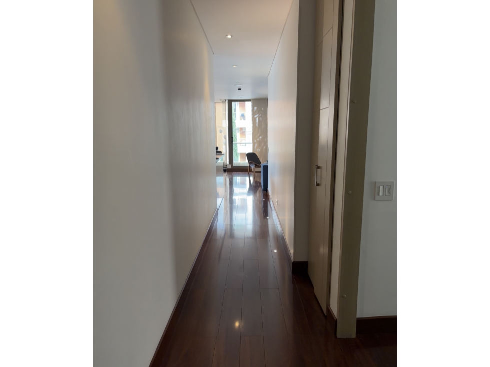Venta apartamento en Santa Bibiana, edificio moderno, Bogota — foto 6