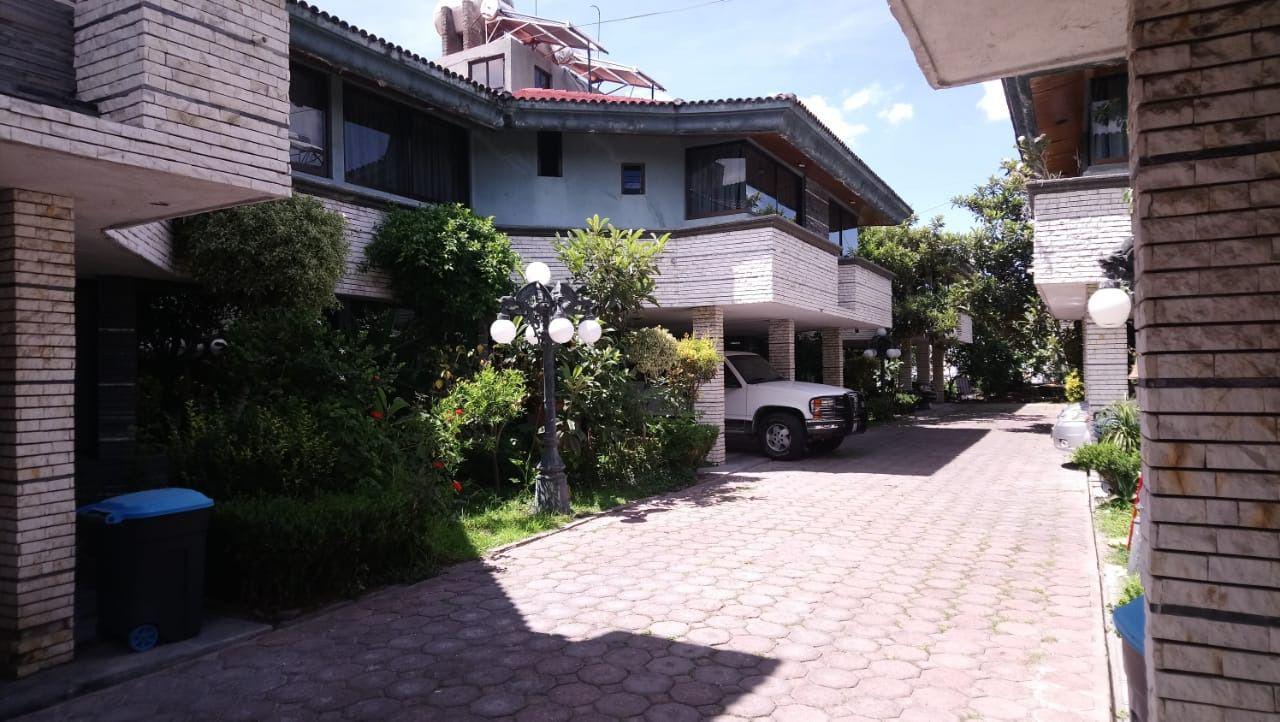Casa En Renta Amueblada En Conjunto Privado Zona La Paz - 1