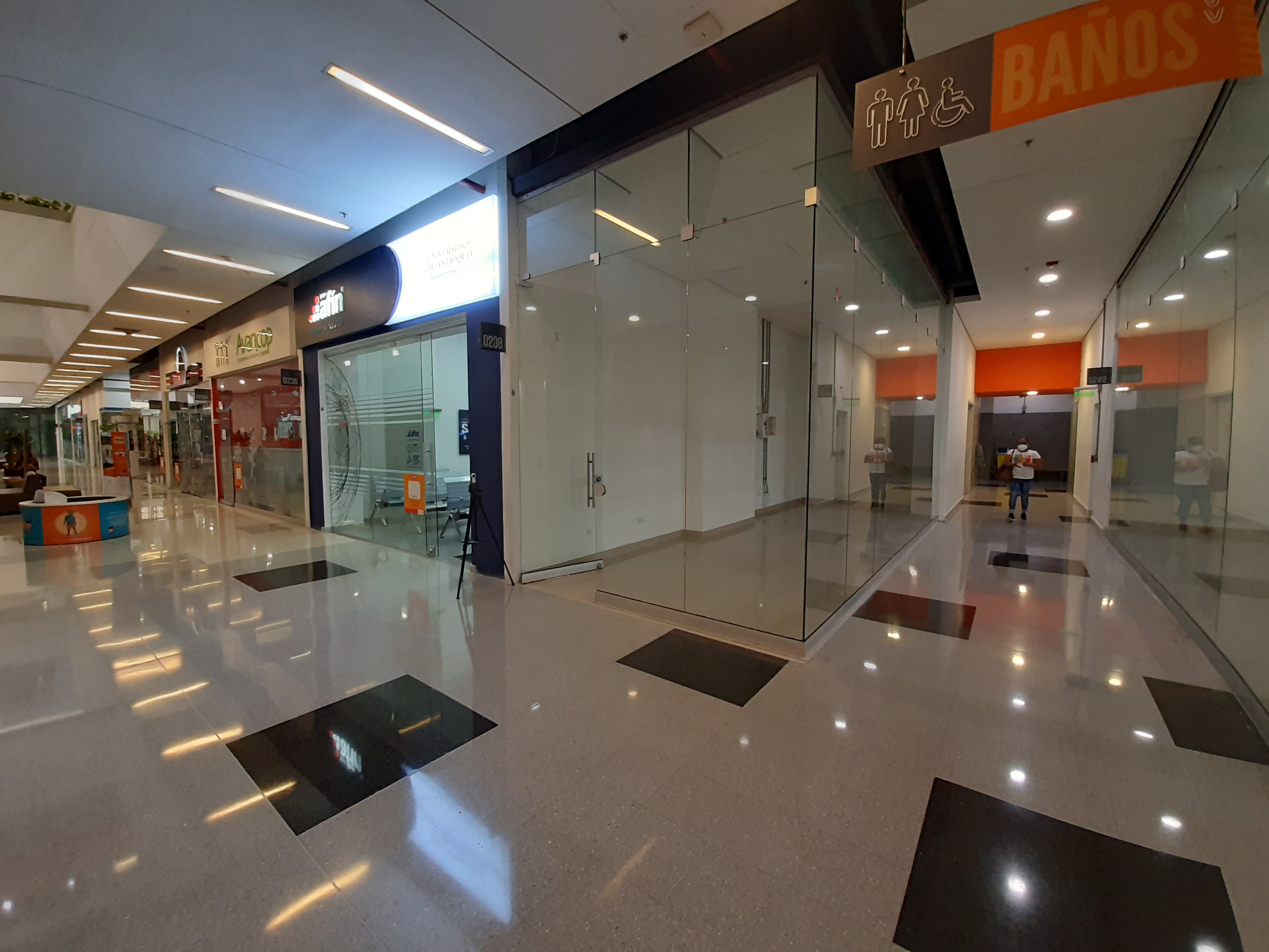 Local comercial en venta, Medellín el Chagualo, al frente de Ruta N — foto 5