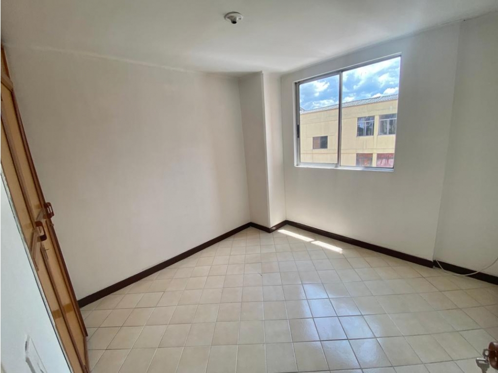 Apartamento en venta, Sector Robledo El Diamante en Medellin. — foto 2