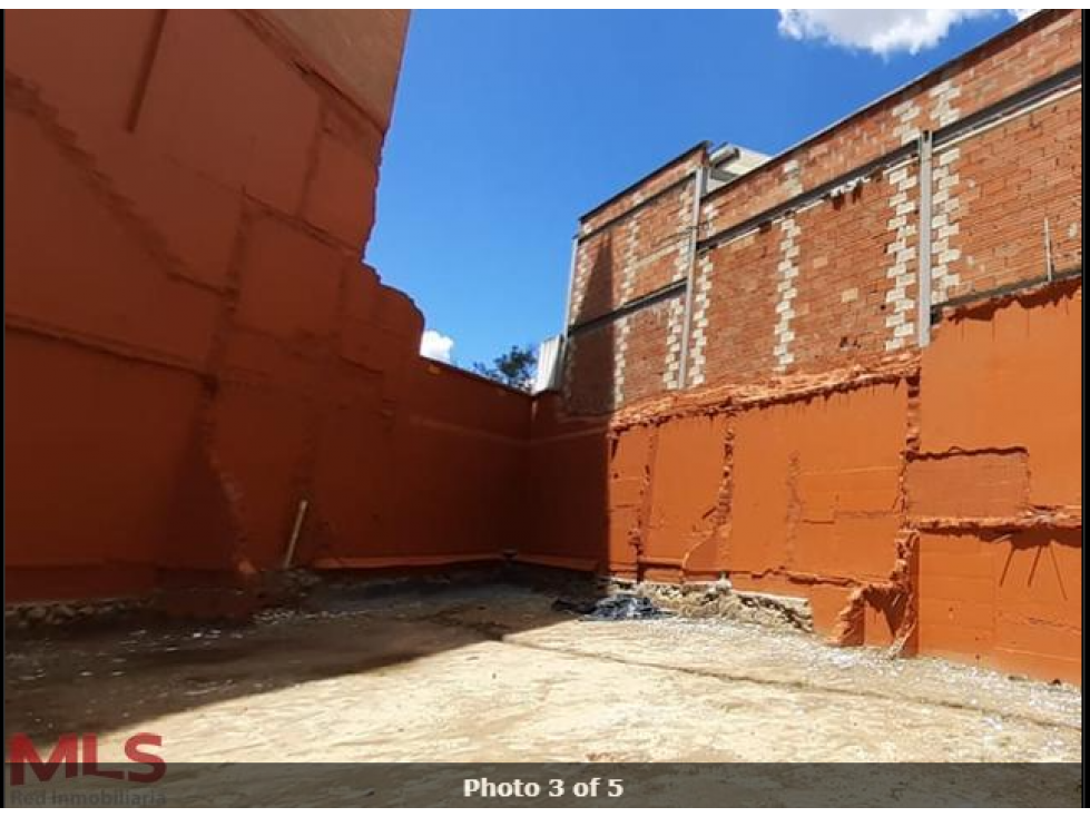 Lote en venta en Medellín, Sector Laureles, Esquinero, vitrina. — foto 3