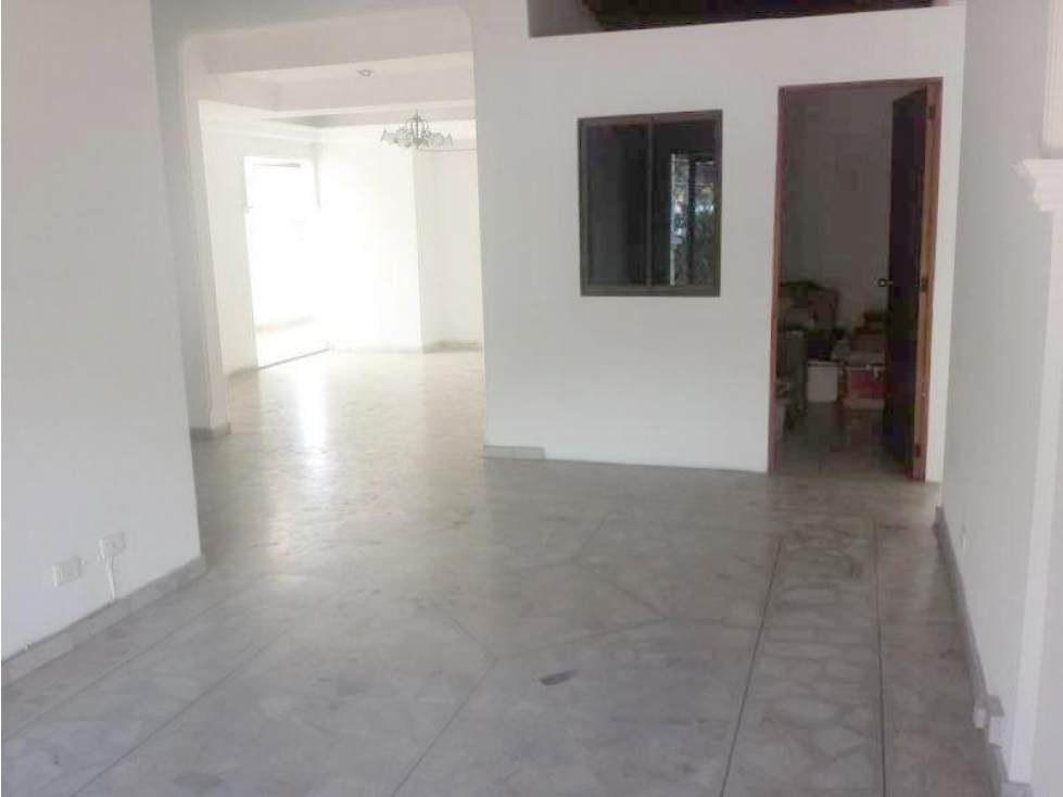 Local en Venta y Arriendo en Medellín, Sector Poblado-Aguacatala — foto 2