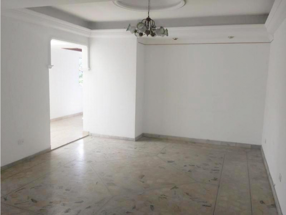 Local en Venta y Arriendo en Medellín, Sector Poblado-Aguacatala — foto 3