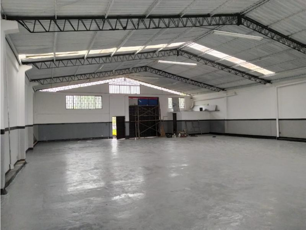 BODEGA 380 M2 EN VENTA ZONA NORTE BOGOTA D.C — foto 2