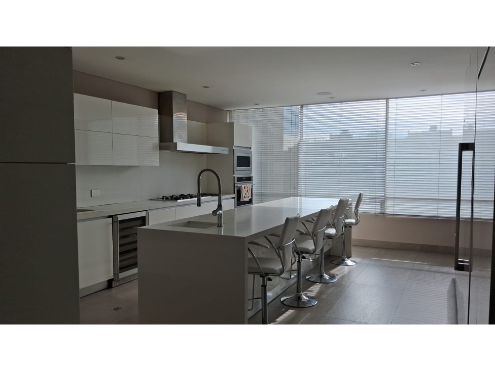 Venta de dúplex de lujo en Chicó - 4.500.000.000 — foto 4