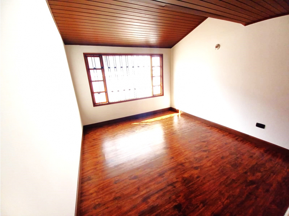 SE VENDE CASA EN NIZA 242 MTS $1.200 MM — foto 4