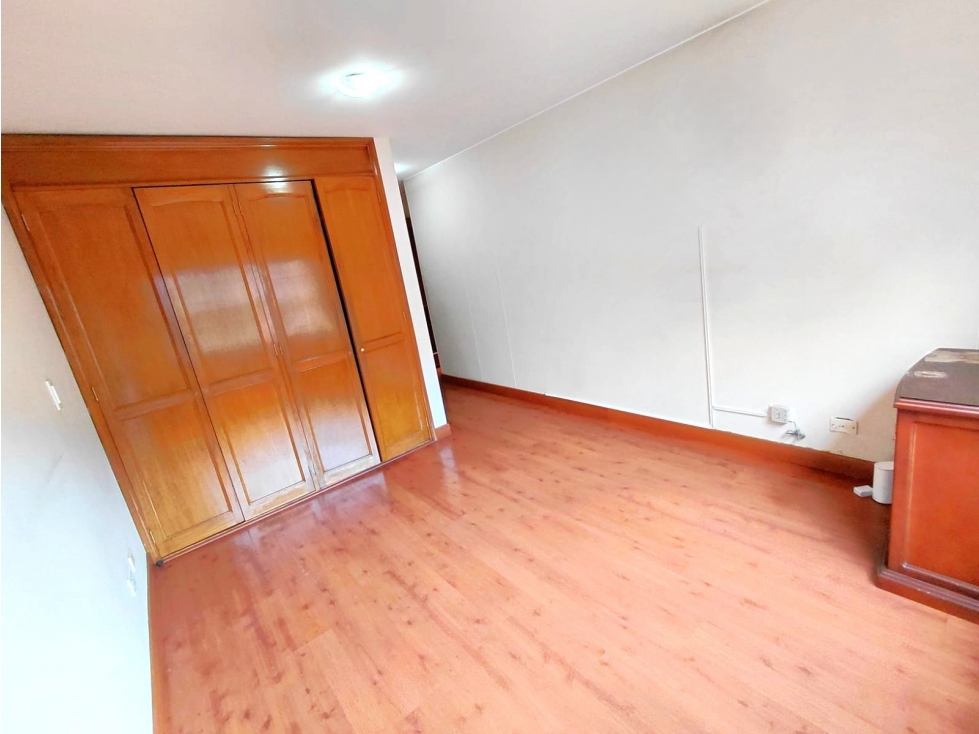 APARTAMENTO EN VENTA 119 MTS EN LA BELLA SUIZA — foto 5