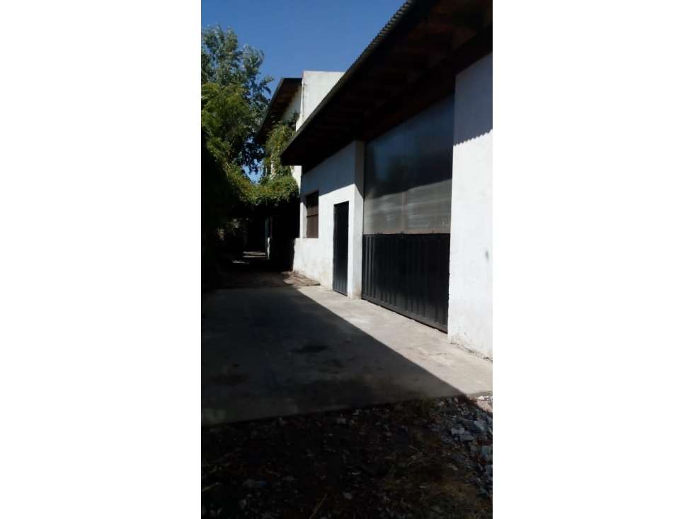 IMPORTANTE GALPON EN VENTA ZONA INDUSTRIAL. RETASADO!! - 2