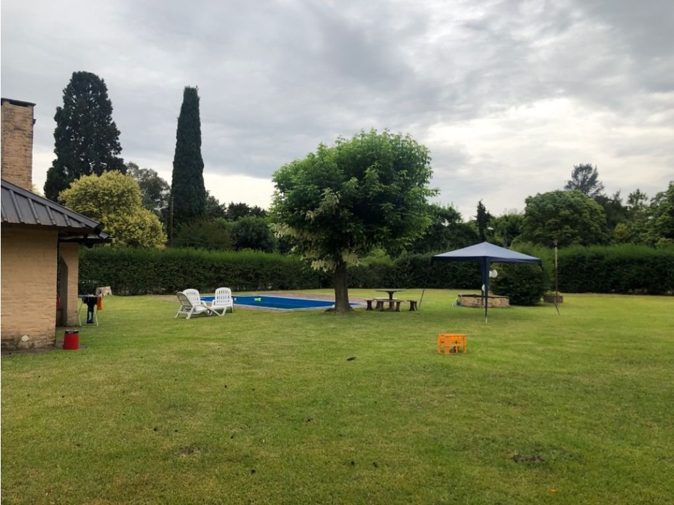 HERMOSA QUINTA EN BARRIO SEMICERRADO PILAR - 1