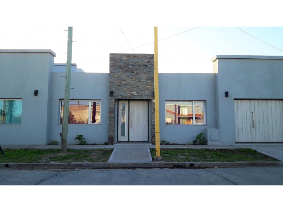 Casa nueva! Linda y confortable! - RETASADA