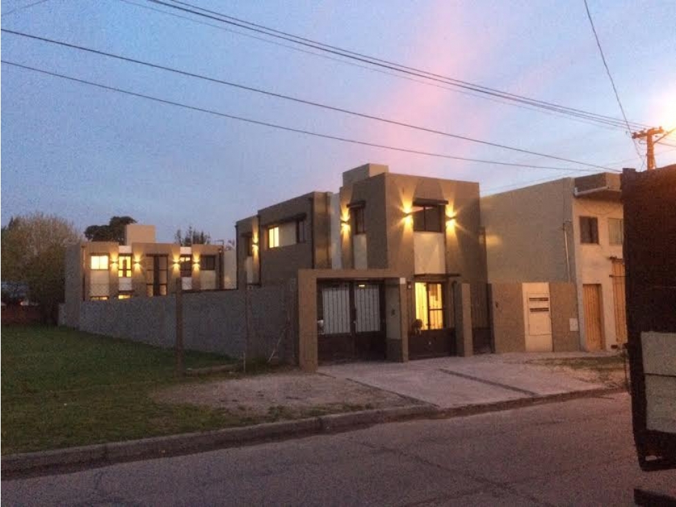 IMPECABLE DUPLEX EN COMPLEJO HABITACIONAL. APTO CREDITO BANCARIO