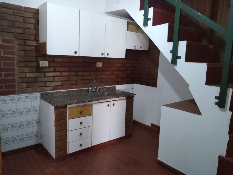 CASA EN PH EN VENTA ITUZAINGO NORTE - 5
