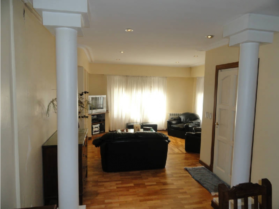 Gran casa con Pileta y quincho! - 2