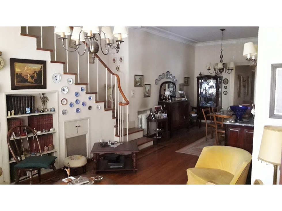 GRAN CASA CENTRICA DE ESTILO SEÑORIAL! - UNICA - 6