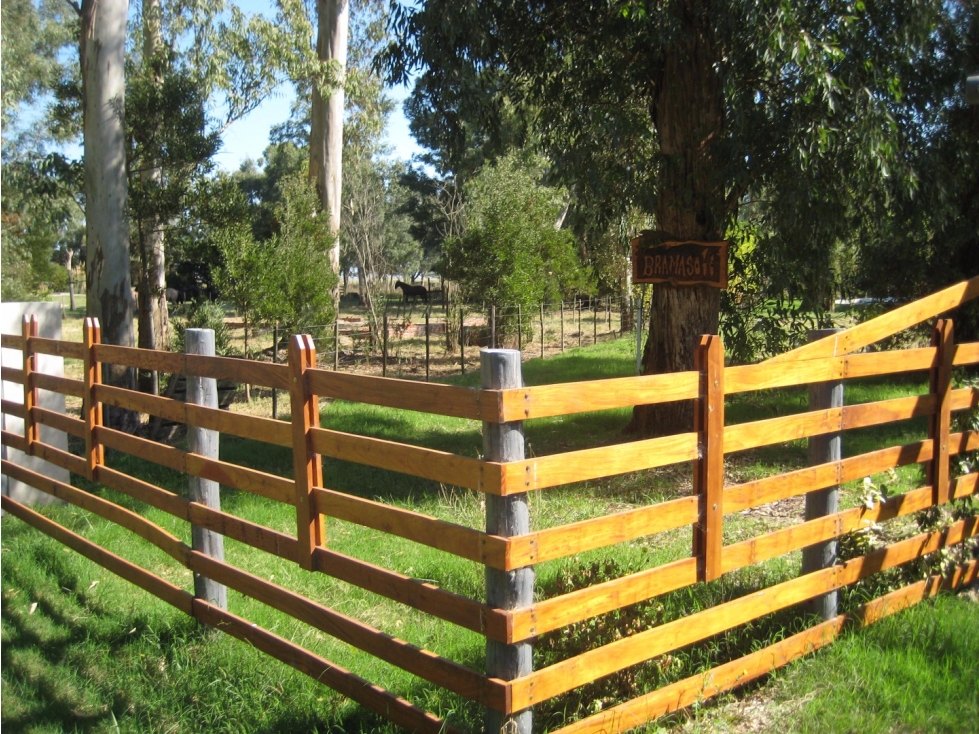 LOTE CON MEJORAS EN BARRIO " LA ARMONÍA" PILETA Y QUINCHO / FINANCIA — foto 4