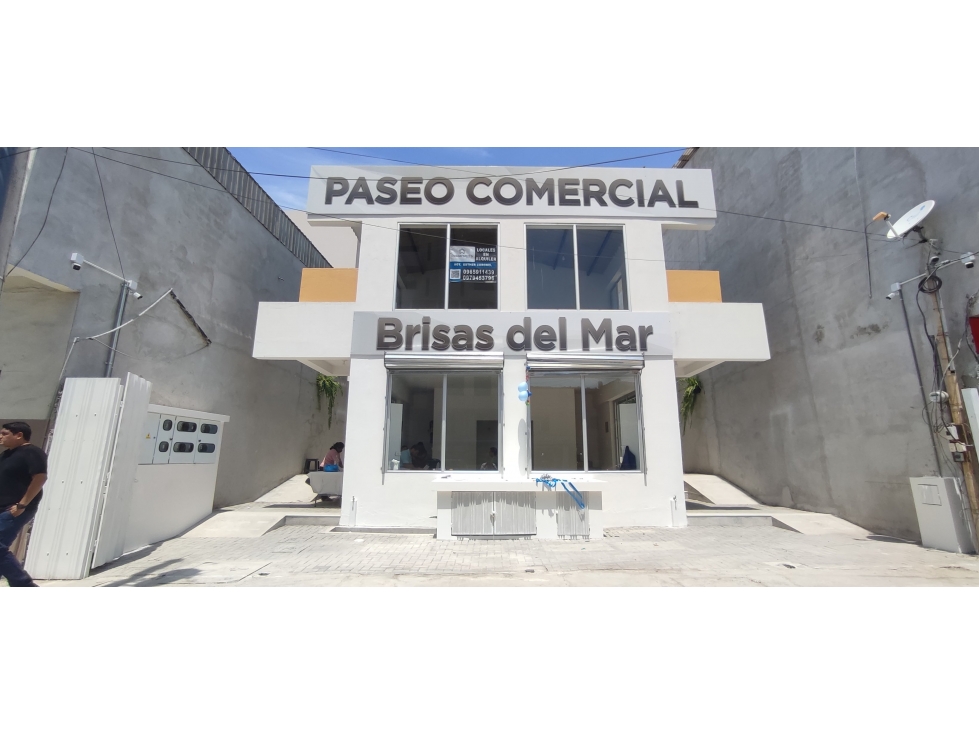 LA LIBERTAD SANTA ELENA PASE COMERCIAL CON 8 LOCALES EN VENTA - 5