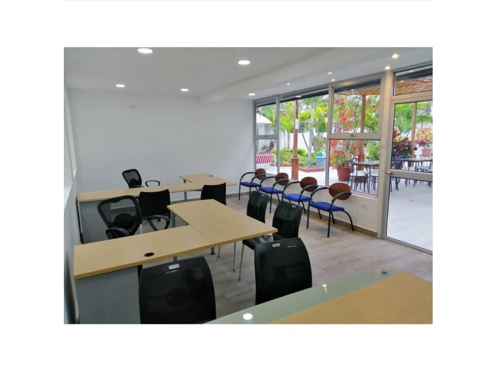 Se Alquilan Oficinas Plaza Fórum 15,20,35 Mts2 - 3