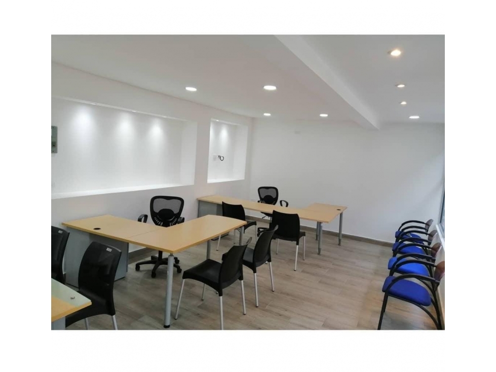 Se Alquilan Oficinas Plaza Fórum 15,20,35 Mts2 - 5