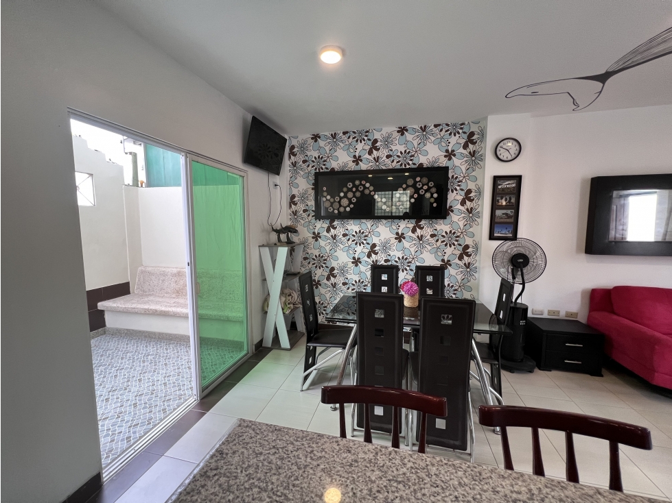 OPORTUNIDAD Linda Casa en Conjunto Residencial en Salinas de Venta - 2