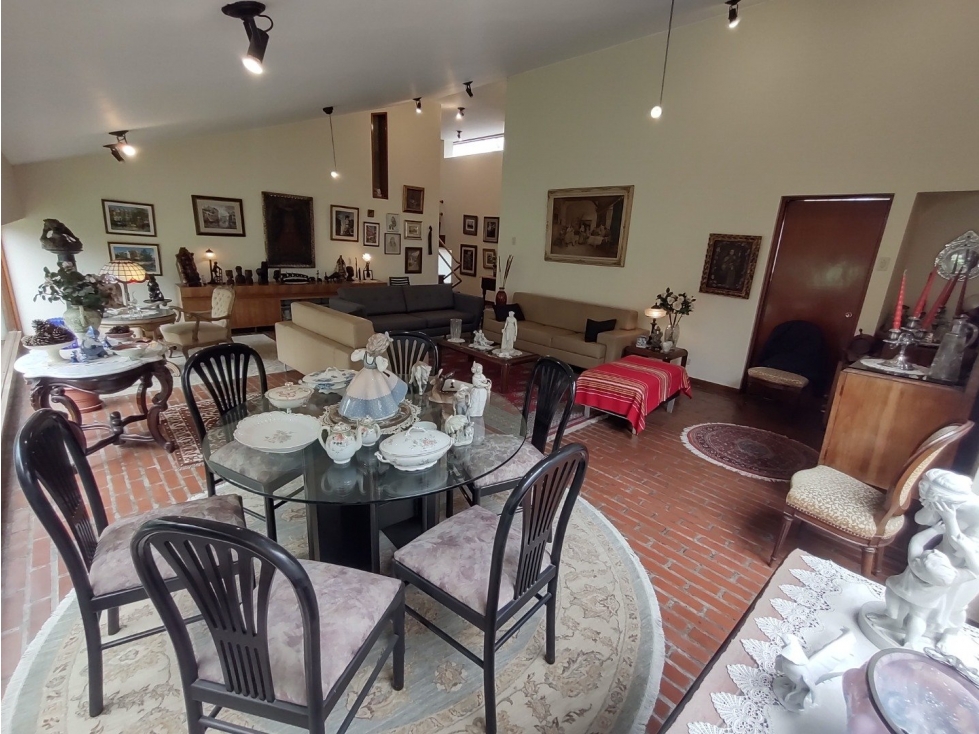 LA MOLINA - VENTA LINDA CASA - ÁREA 484 m2 — foto 3