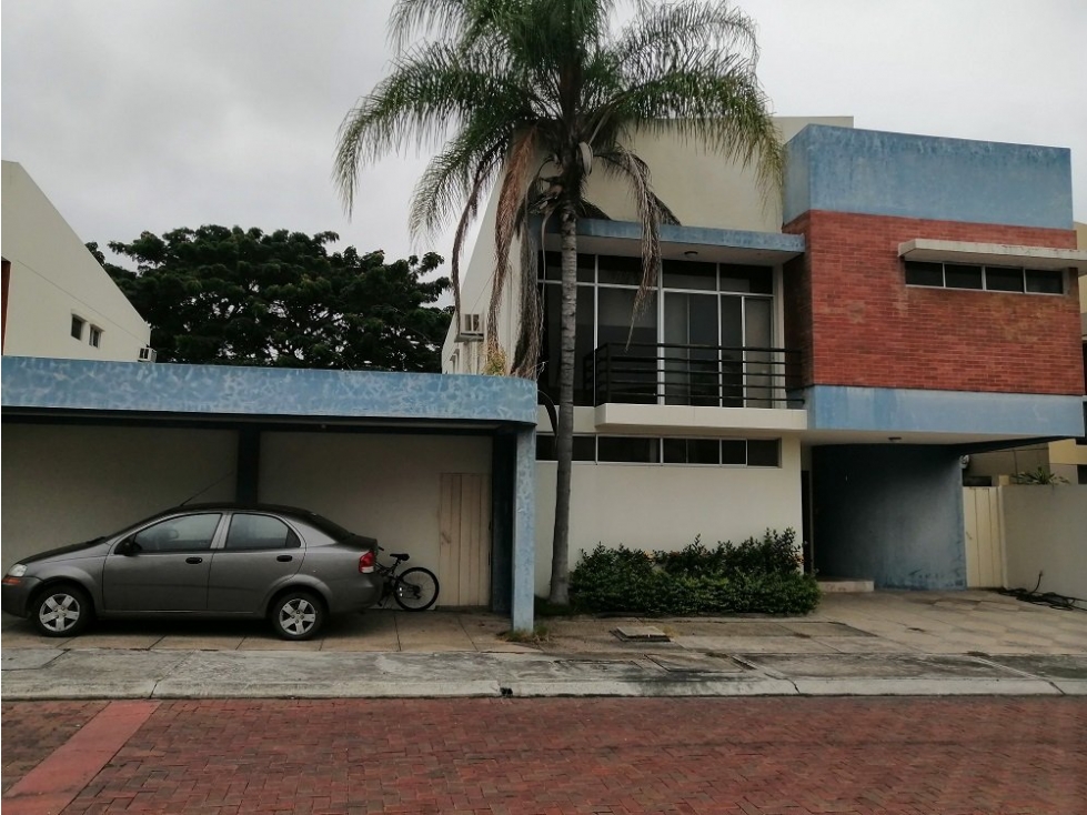 Casa En Venta En Urbanización Belo Horizonte, Vía a la Costa - 1