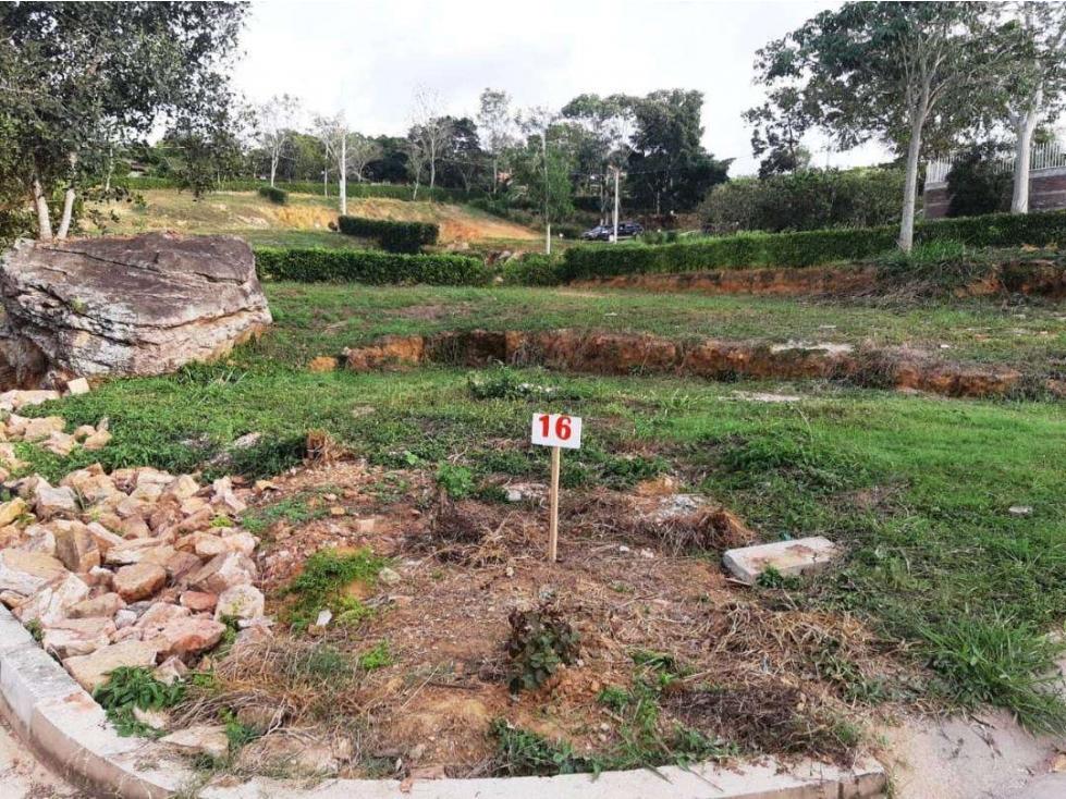 VENTA PERMUTA DE PARCELAS LOTES EN CONJUNTO EN RUITOQUE BAJO COD:090 - 4