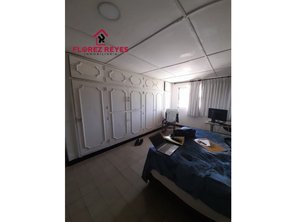 CASA AMPLIA Y LINDA (TAMBIEN COMERCIAL) NUEVO HORIZONTE — foto 5