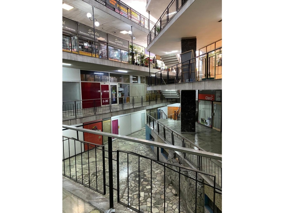 LOCAL EN GALERIA CENTRAL