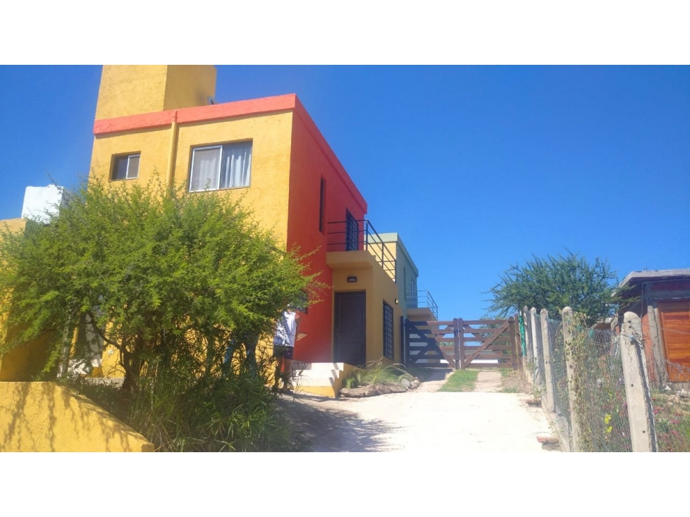 SE VENDE DOS DUPLEX AMBOS DE DOS DORMITORIOS EN CARLOS PAZ — foto 4