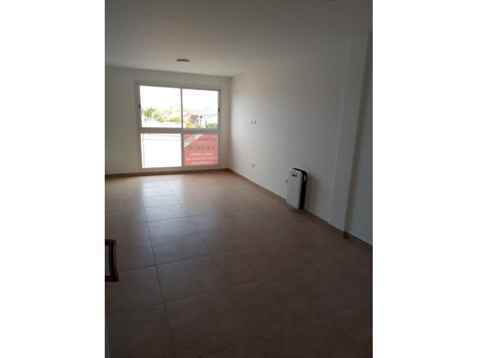 EXCELENTE DUPLEX EN VENTA 2 AMB. COCHERA 2 - 5