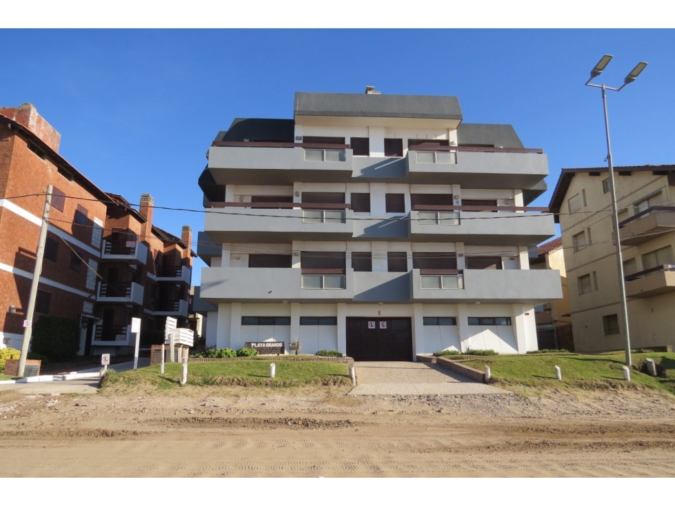 Departamento en Venta - Frente al Mar - Cochera - Terraza — foto 2