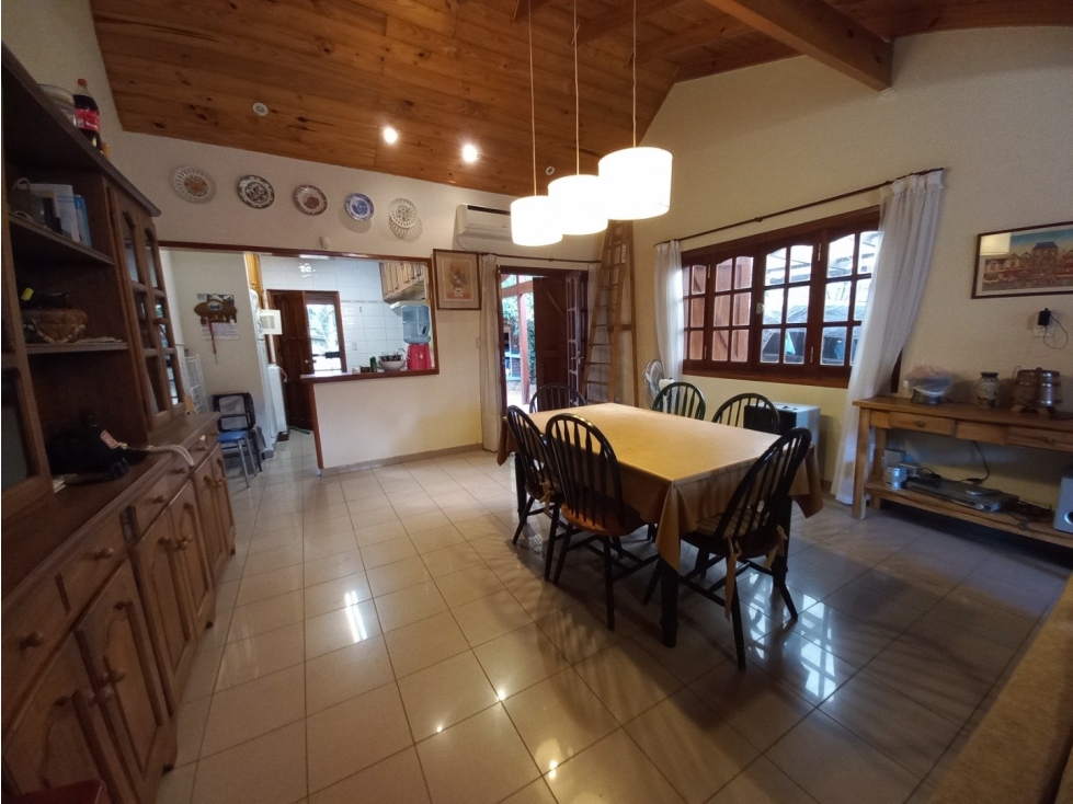 Casa Venta Zona Duplex 3 Dormitorios + Playroom Lote Multifamiliar — foto 3