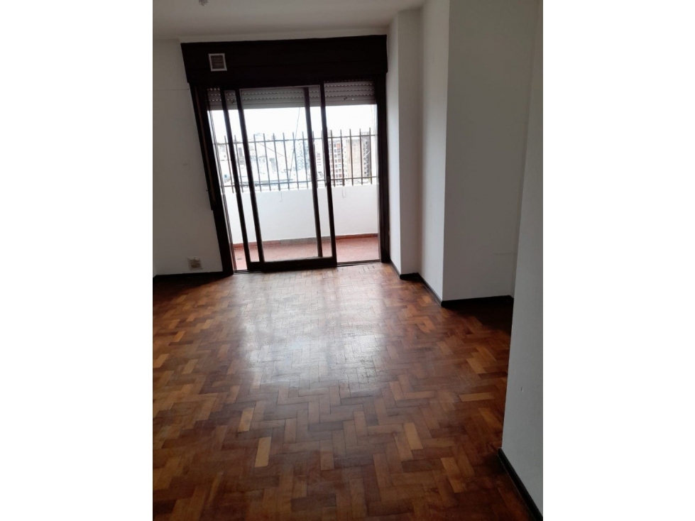 Depto de tres dormitorios en venta en complejo Santo Domingo — foto 3