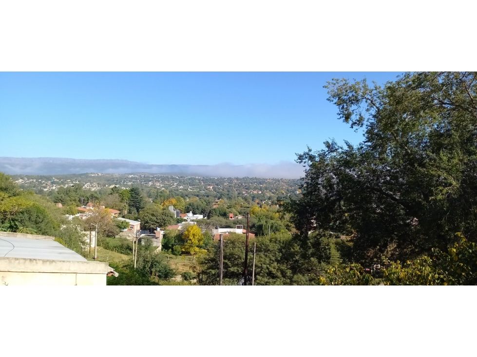 TERRENO CON INMEJORABLE VISTA - 4