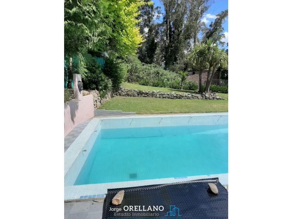 VENTA DE CASA CON DEPARTAMENTO Y PILETA EN SIERRA DE LOS PADRES — foto 5