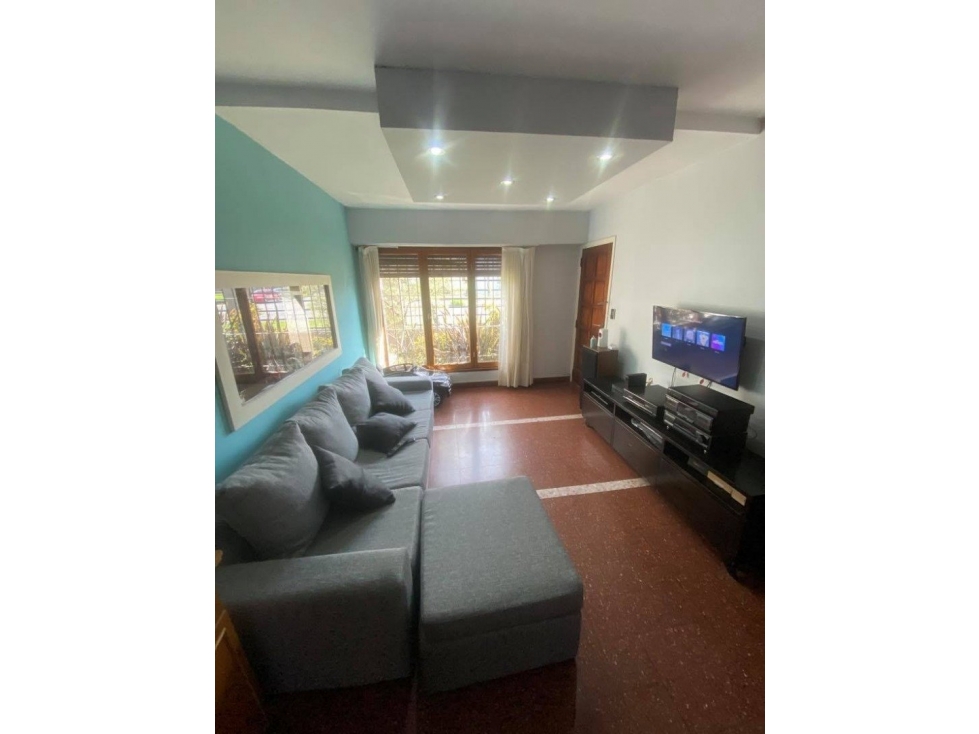 VENTA CASA EN ESQUINA DE 3 DORMITORIOS - LOTE 268m2 BARRIO CAISAMAR — foto 5