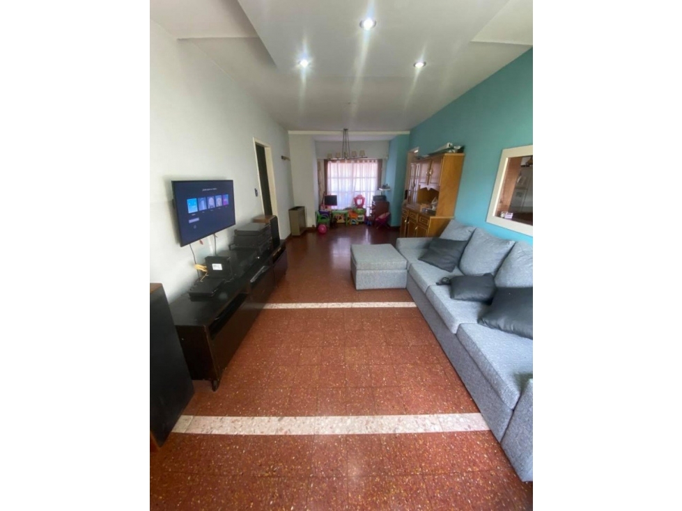 VENTA CASA EN ESQUINA DE 3 DORMITORIOS - LOTE 268m2 BARRIO CAISAMAR — foto 6