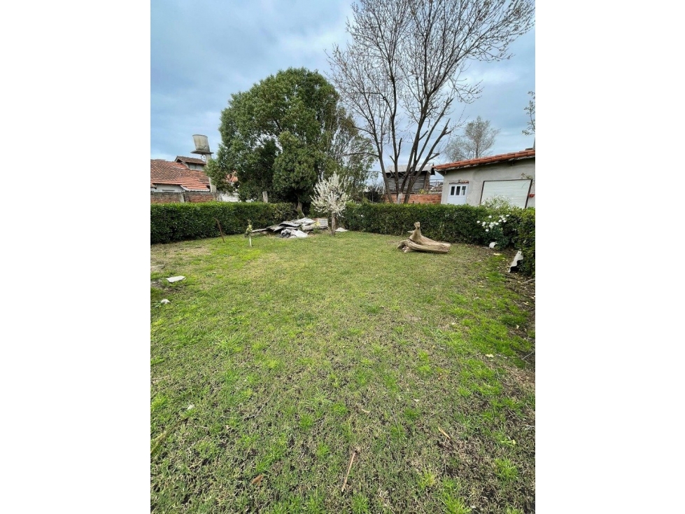 VENTA DE CASA CON LOCAL SOBRE LOTE DE 341m2 EN MIRAMAR - 3