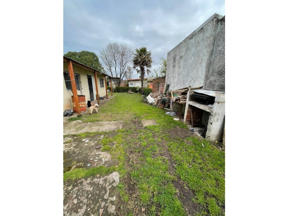 VENTA DE CASA CON LOCAL SOBRE LOTE DE 341m2 EN MIRAMAR - 4