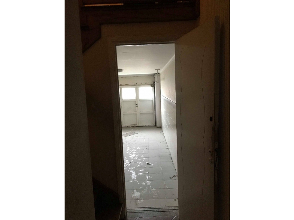 VENTA CHALET CON DEPARTAMENTO INDEPENDIENTE Y QUINCHO ASADOR — foto 5