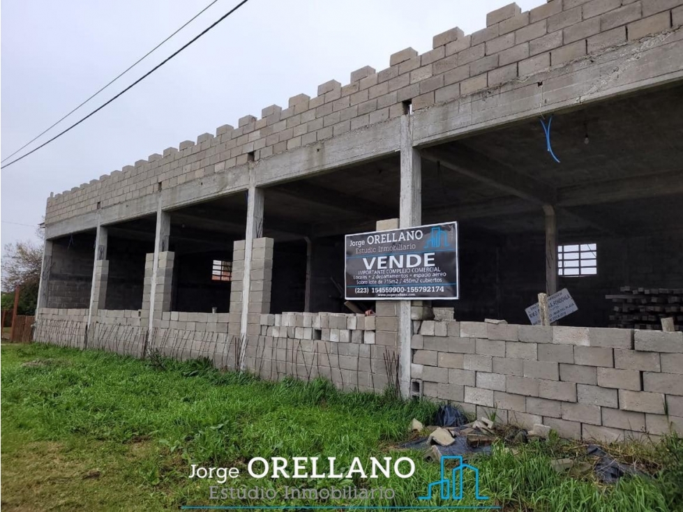 VENTA DE COMPLEJO DE LOCALES SOBRE AVENIDA PRINCIPAL DE MAR CHIQUITA - 2
