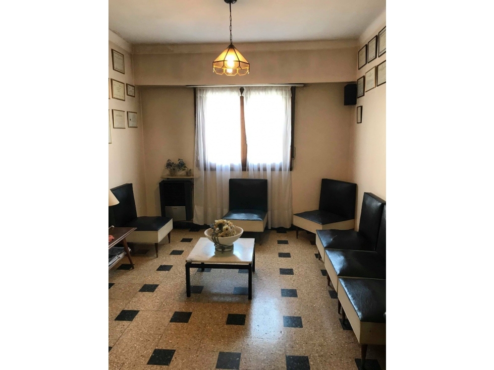VENTA 6 AMBIENTES CON PATIO APTO PROF A METROS DE AV MARTÍNEZ HOZ — foto 6